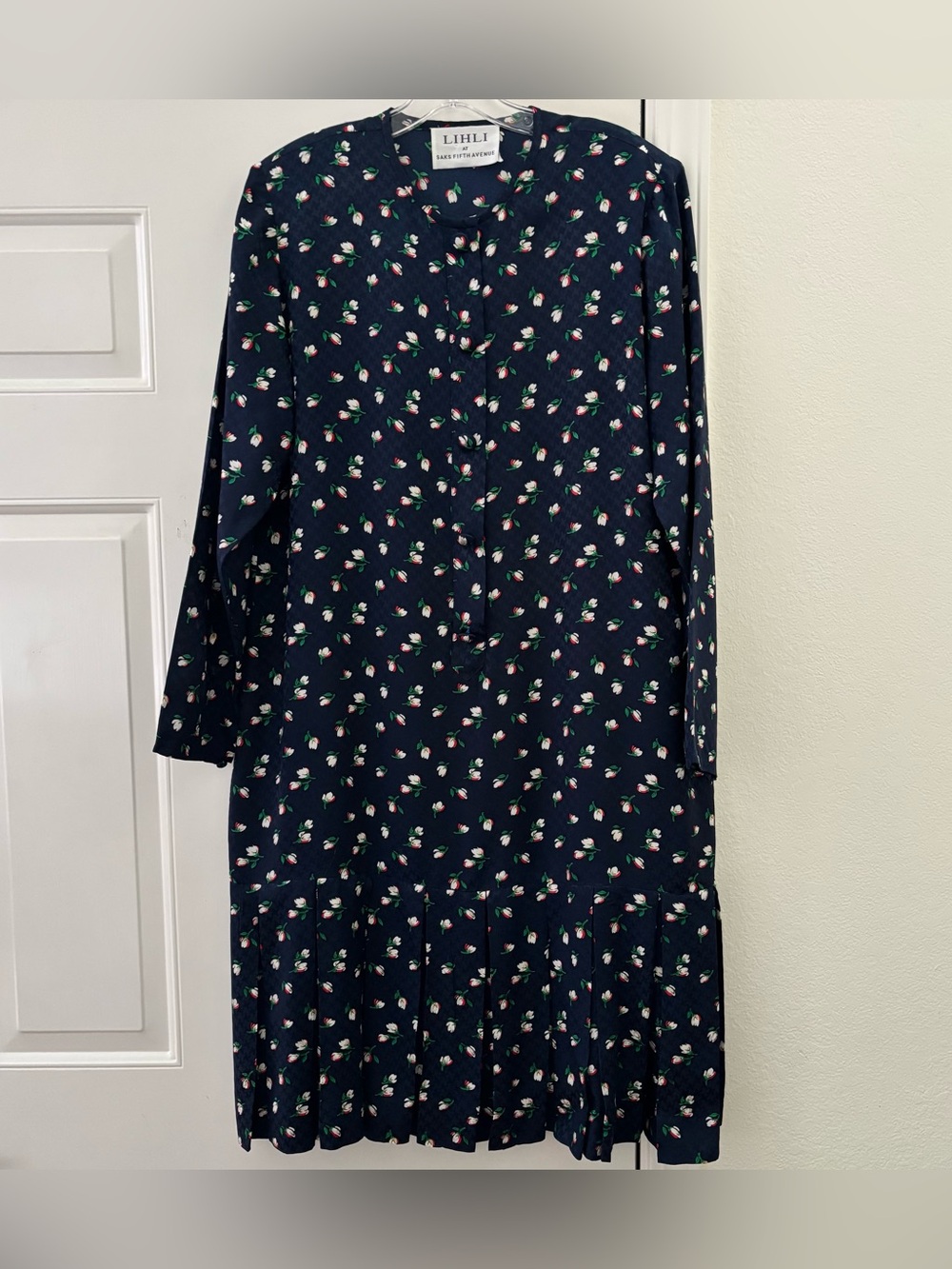 Saks Fifth Avenue 100% Silk Navy Floral Long-Sleeve Midi Dress Vintage Size 18